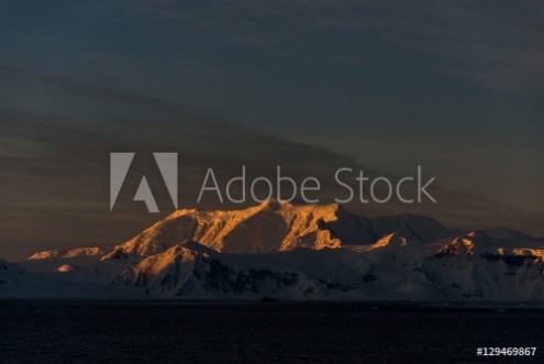 Picture of Antarctic landscape